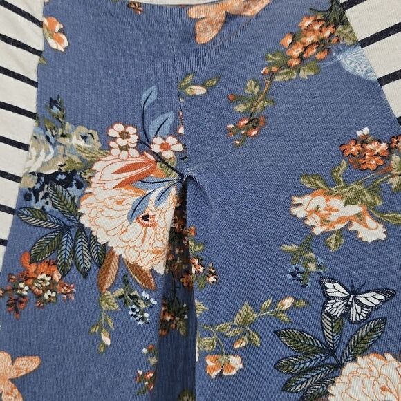 Cato 26/28 Plus Size White Striped Blue Floral Blouse Casual Knit Tee Summer Top - Picture 9 of 11